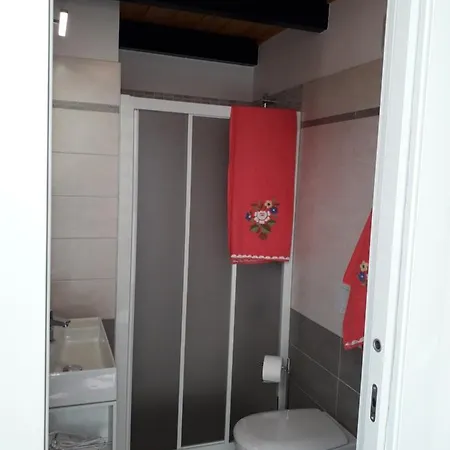 Lana Di Langa Bed & Breakfast